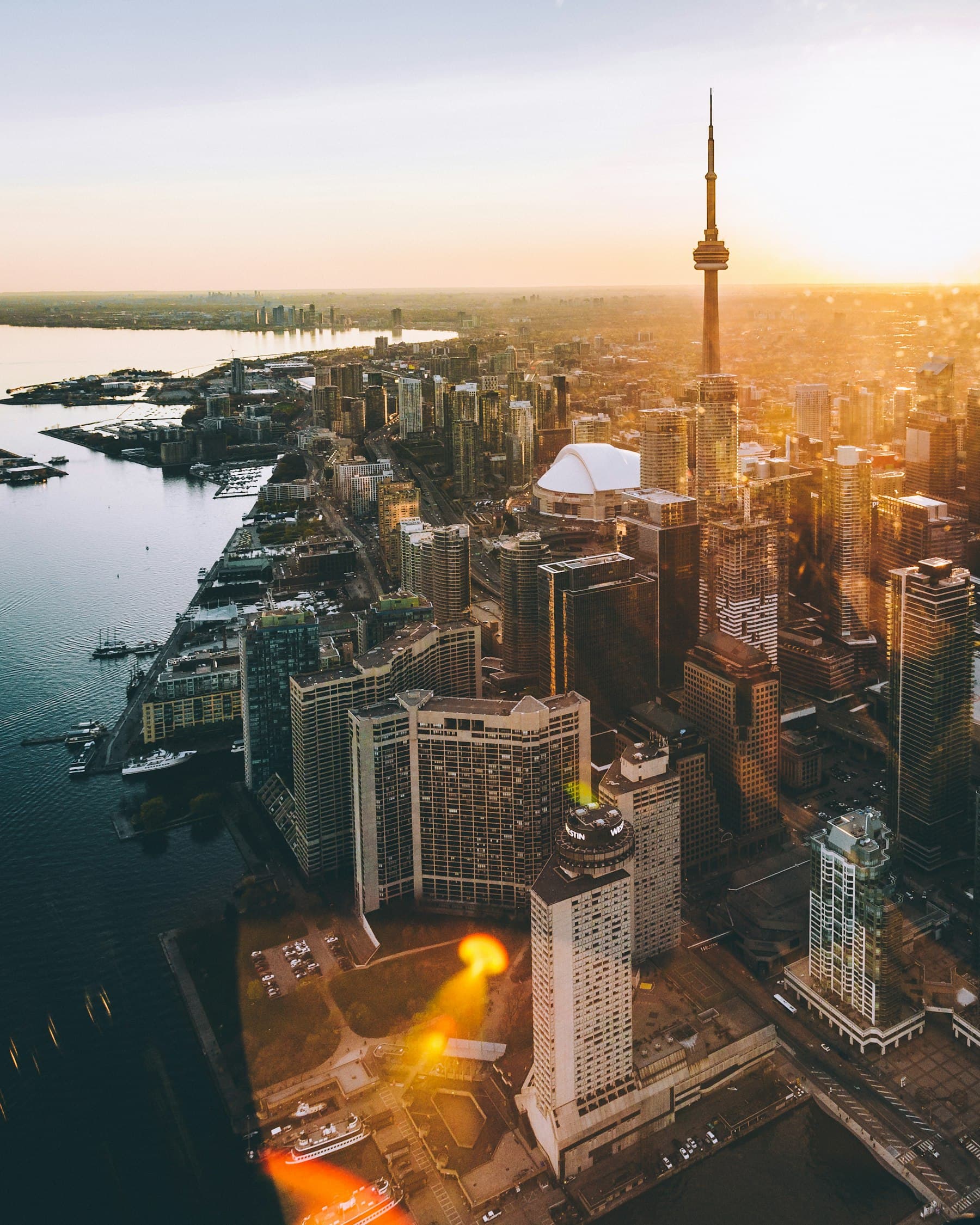 Toronto skyline at dusk